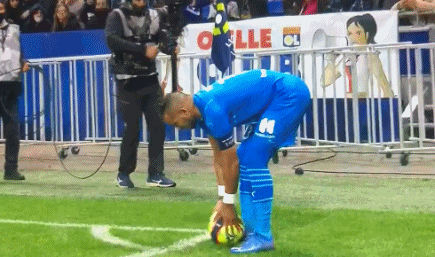 不只“空降”齐达内，腾讯还在“传奇现场”带来了新惊喜