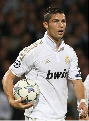 曼联1-1负于西汉姆联，B费错失绝杀，全场射门6次，未进，5轮仅1胜。（曼联1-1战平西汉姆联，B费错失绝杀，6次射门无功而返，近5轮仅1胜）