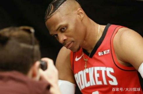 NBA常规赛战报：湖人客场险胜太阳,（NBA常规赛速报：湖人客场险胜太阳）