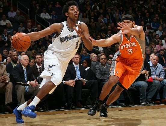 孔帕尼：凯恩会主动保持团队性，让我的工作非常轻松（孔帕尼：凯恩极具团队意识，让我执教变得简单）