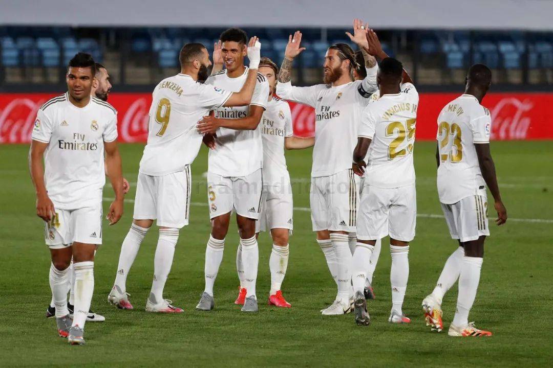 国足球新希望！16岁小将两度戴帽U16国足，如今直接进亚冠大名单！