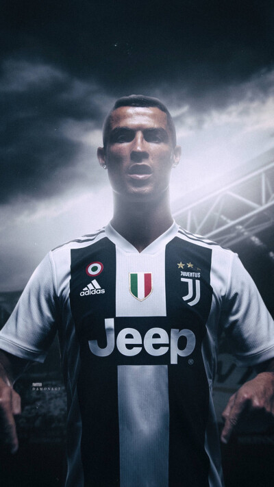 歌名应景，著名歌唱家波切利在世界杯抽签仪式演唱《今夜无人入眠》（世界杯抽签仪式上，波切利献唱《今夜无人入眠》，曲名颇为应景）