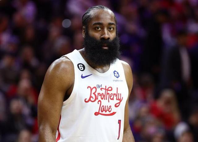 斯卢茨基谈客战柔佛：我认为双方五五开，就看谁能把握住机会（斯卢茨基：客战柔佛势均力敌，关键在把握机会）