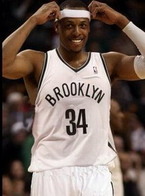 “高尔夫皇帝”伍兹称“腰部恢复速度不快…回归赛场时间未定”（伍兹：腰伤恢复缓慢，复出时间未定）