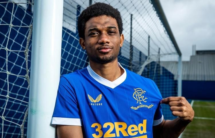 央视举办民间足球争霸赛：苏超、赣超、蒙超冠军等8队参赛（央视启动民间足球争霸赛：苏超、赣超、蒙超冠军等8支队伍角逐）